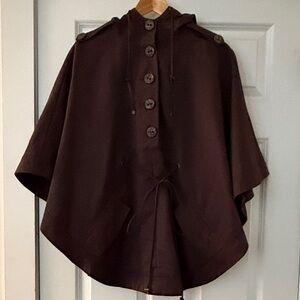 Spammer brown cape with hood. Size xs but to me is a one size fits all.